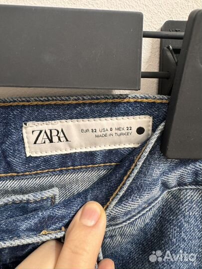 Джинсы zara