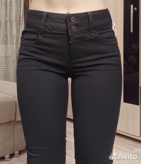 Джинсы, брюки, шорты (40-42)