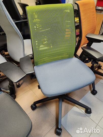 Steelcase. Компьютерные кресла на колесиках