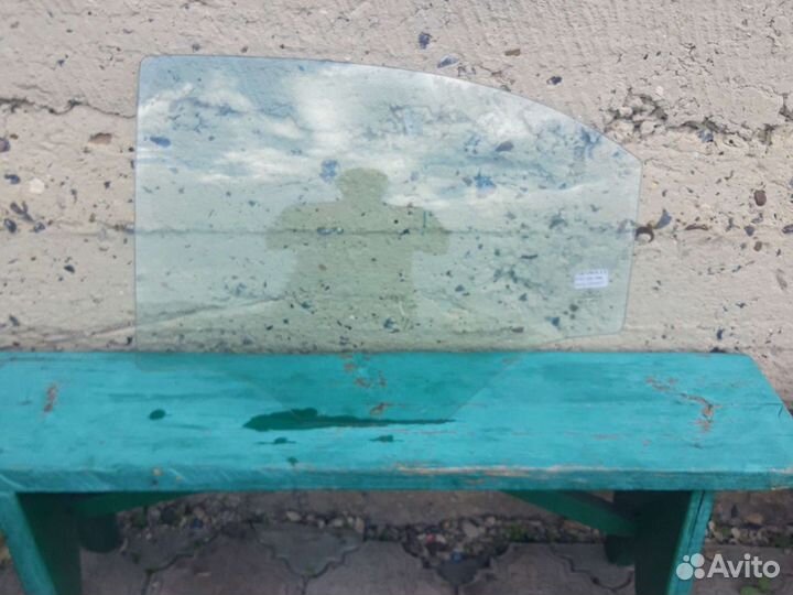 Стекло заднее левое на Chevrolet Aveo