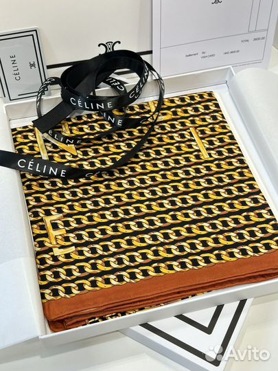 Платок Celine в упаковке бутика