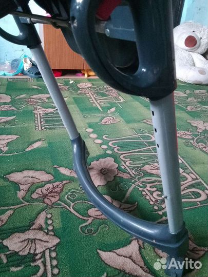 Стульчик для кормления baby hit