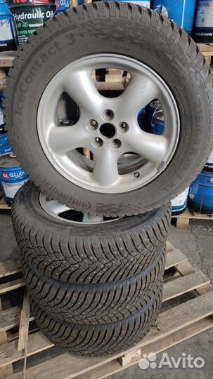 Continental IceContact 3 215/65 R16