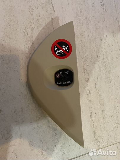 Накладка Volvo XC60