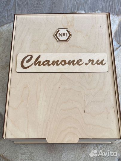 Подарочная коробка, упаковка