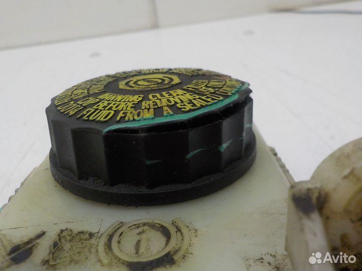 Бачок тормозной Peugeot 308 2007