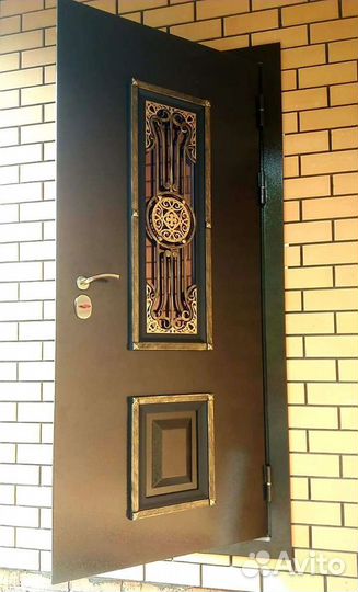 Входные металлические двери со стеклопакетом термо