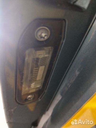 Крышка багажника Volvo V50