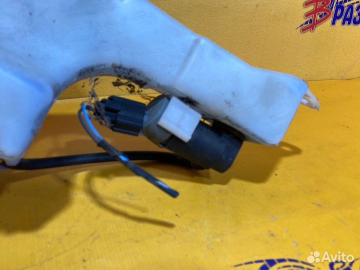 Бачок омывателя лобового стекла Jaguar XF X250