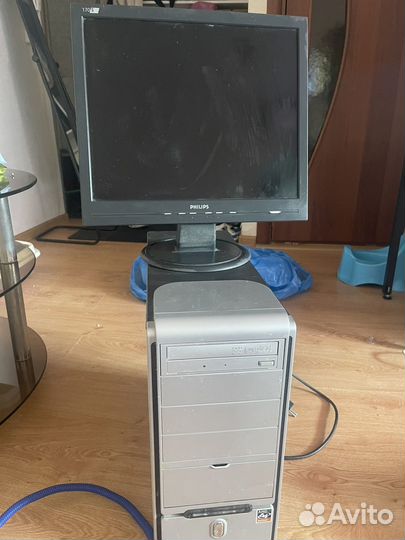 Монитор philips17