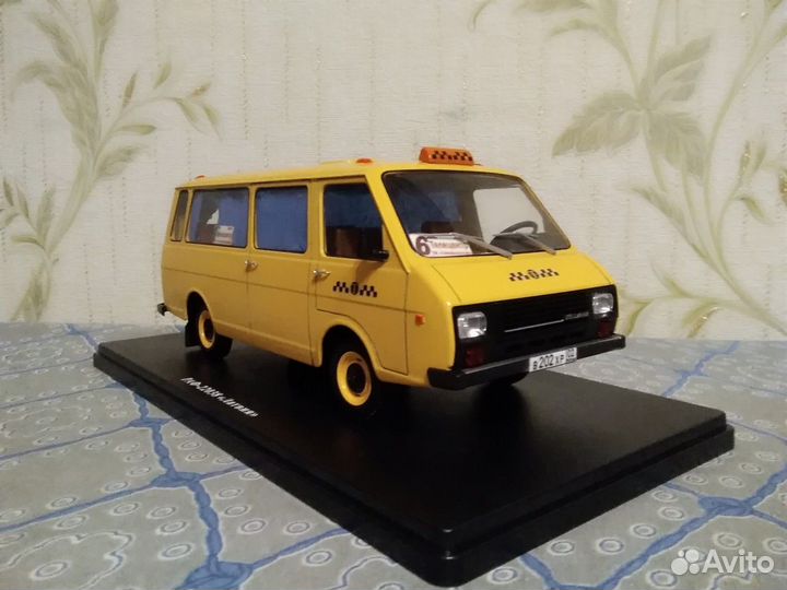 Раф-22038 ’Латвия 1:24 Hachette