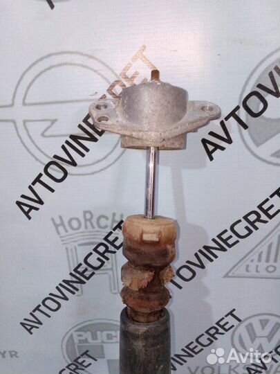 Стойка амортизатор задняя Skoda Fabia