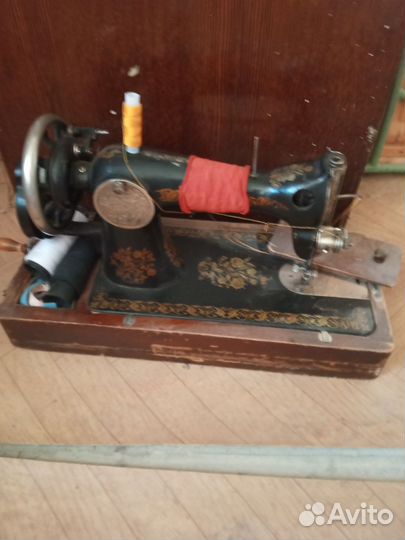 Швейная машина