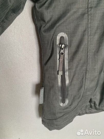 Горнолыжная куртка женская S 42