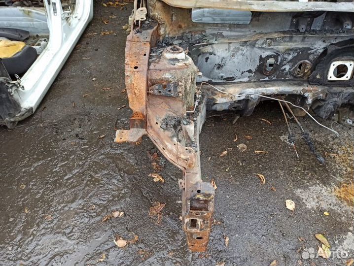 Четверть передний правый Hyundai Solaris седан