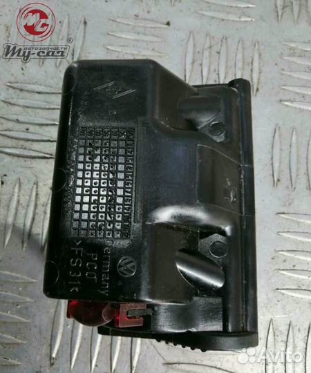 Пепельница volkswagen passat b5 (1996-2001) 0.0 3b0857989a