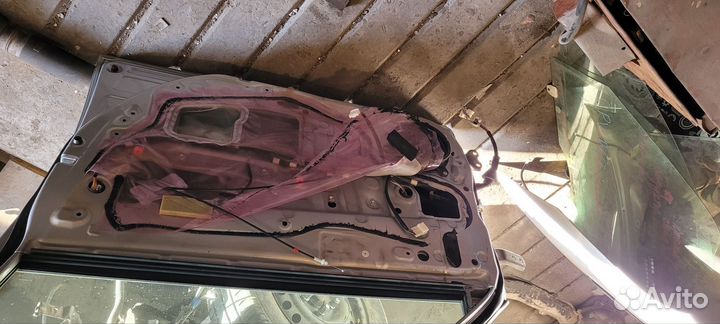 Дверь и крыло от филдера 161