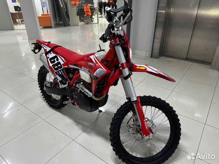 Мотоцикл regulmoto Holeshot Red Edition (4 valves)