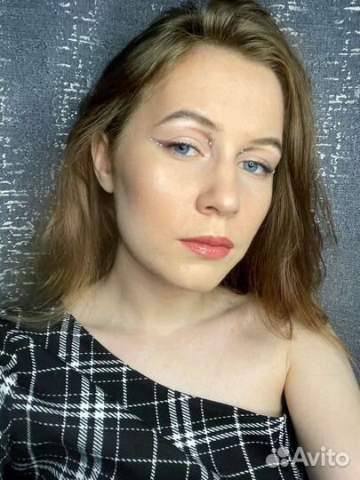 Макияж и прическа