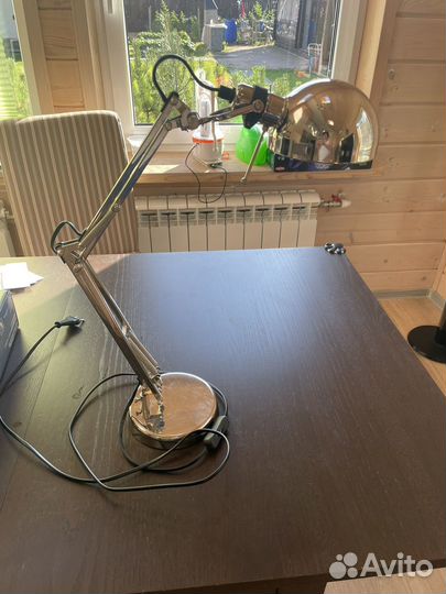 Лампа настольная