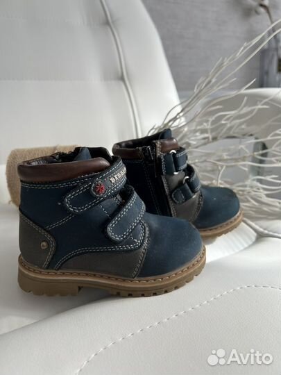 Ботинки демисезонные 22 размер