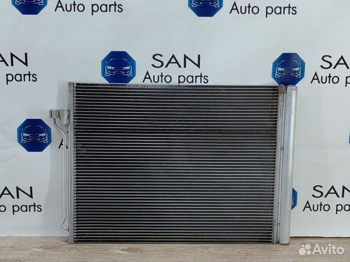 Радиатор кондиционера Bmw 5 F10 N63B44 2011