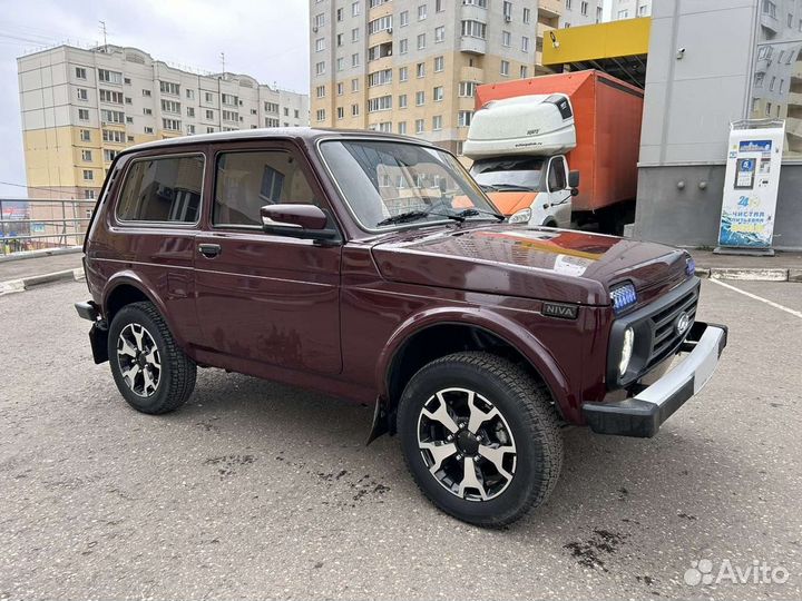 LADA 4x4 (Нива) 1.7 МТ, 2009, 139 000 км