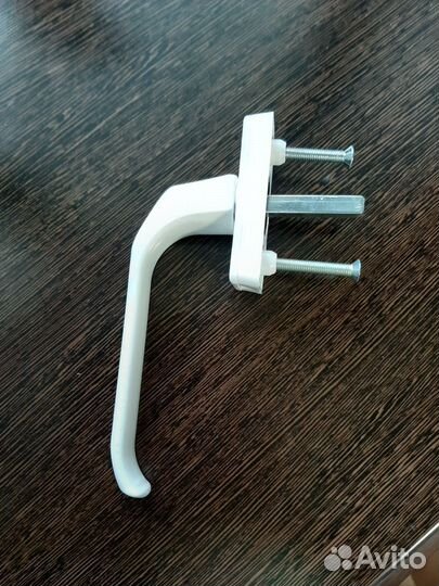 Ручка оконная металлическая