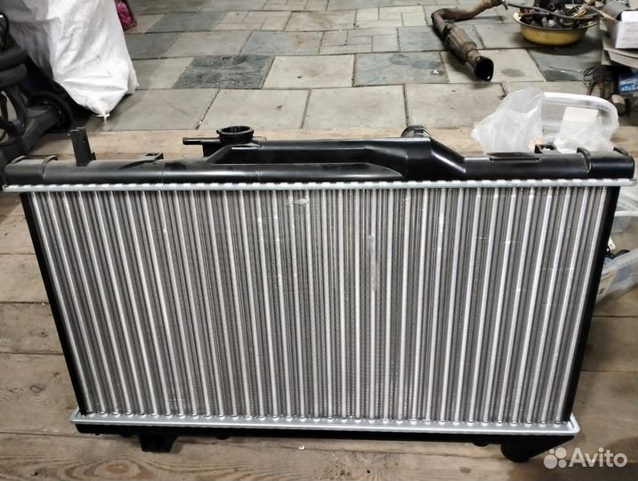 Радиатор Toyota carina