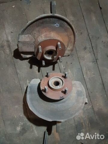 Кулак поворотный передний митсубиси лансер 9