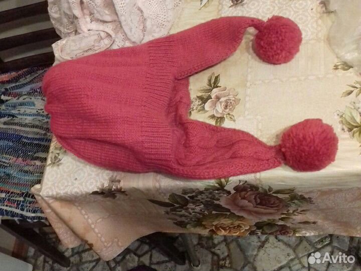 Шапка новая и берет б/у