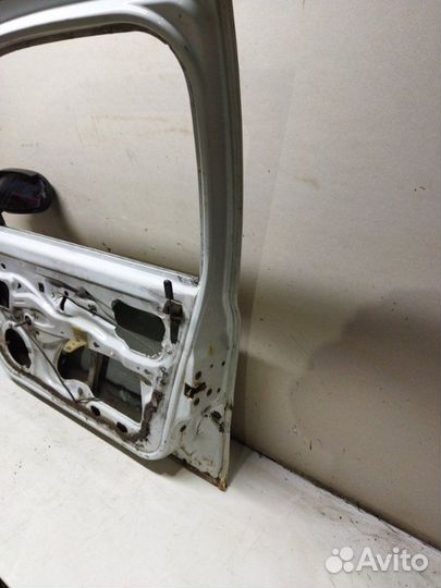 Дверь передняя правая Renault Symbol 1998-2008
