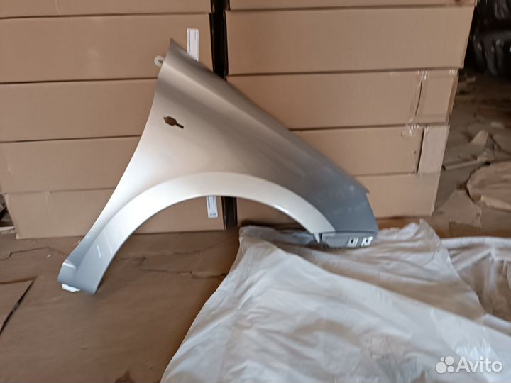 Крыло правое LADA granta - Лада гранта серебристый