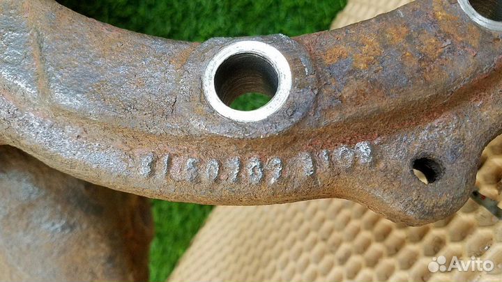 Кронштейн передний Man F90 1986-1994