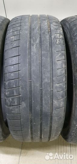 Michelin Pilot Sport 3 235/45 R18 98Y