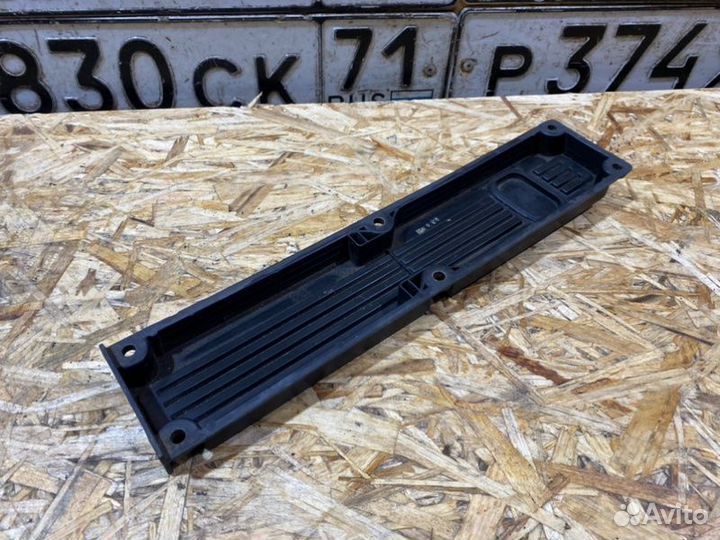 Декоративная накладка двигателя Kia Sportage 2000