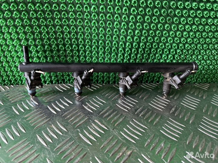 Форсунка топливная Renault Megane 2 1.4 K4J