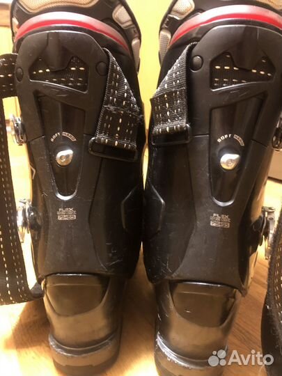 Горнолыжные ботинки