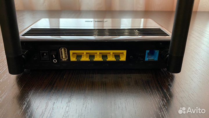 Роутер Asus DSL-N12U