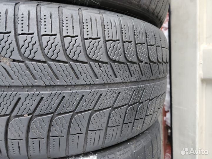 Michelin X-Ice XI3 215/55 R17 98H