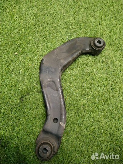Рычаг подвески задний левый Audi A4 B7 AUK 2005