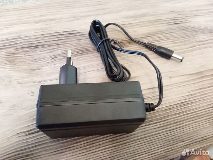 Блок питания 24V 0.8A 18POW SAW30-240-0800G новый