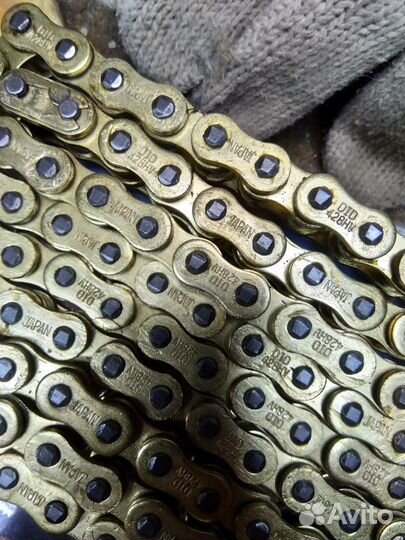 Приводная цепь на мотоцикл