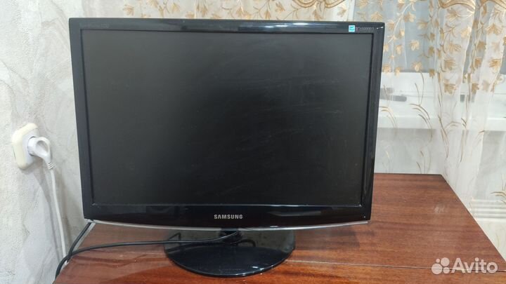 Монитор samsung