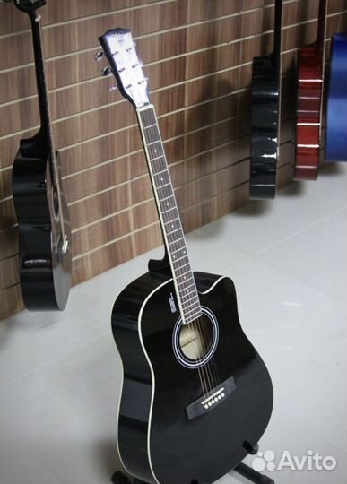 Акустическая гитара Elitaro + чехол