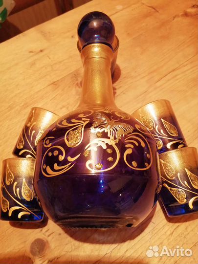 Штоф и 6 рюмочек для праздничных напитков