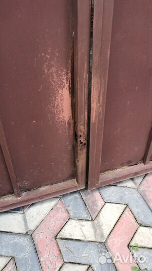 Секционные ворота