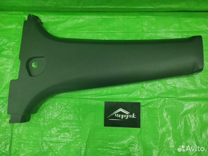 Обшивка стойки средней лев. Kia Sportage