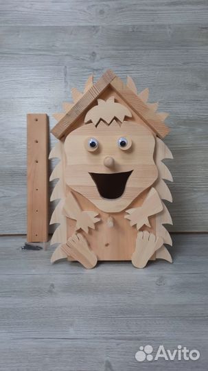 Скворечники, кормушки для птиц из дерева