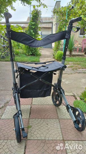 Ходунки для взрослых на колесах